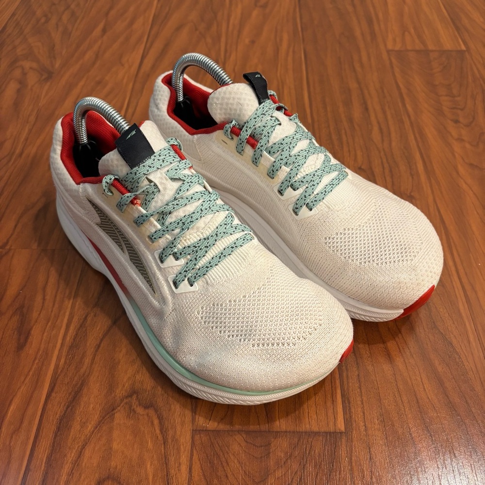 Altra Escalante White Athletic Running Sneakers Womens Size 8.5